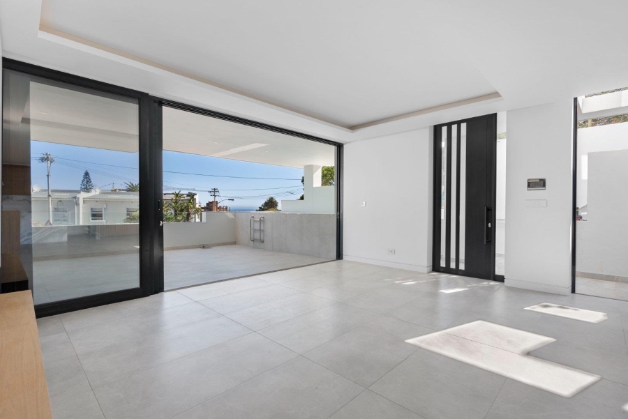 3 Bedroom Property for Sale in Camps Bay Western Cape